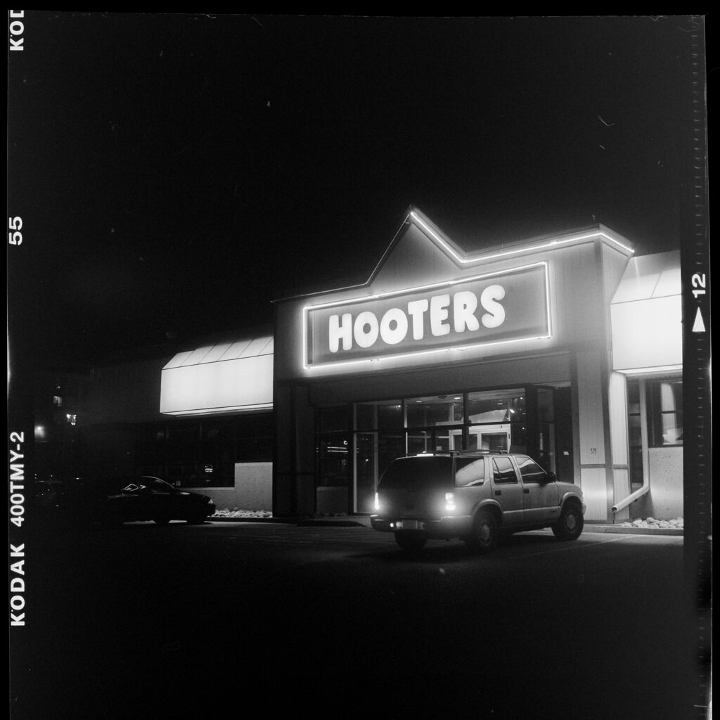 Last Hooters in Calgary